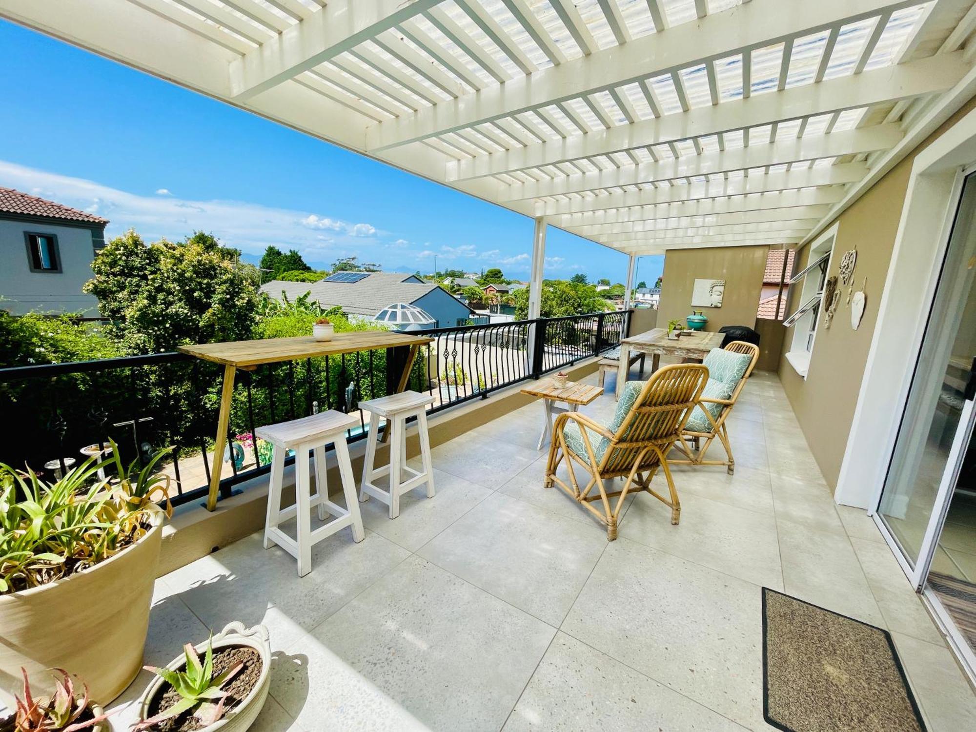 Calm Waters Guesthouse Plettenberg Bay Εξωτερικό φωτογραφία